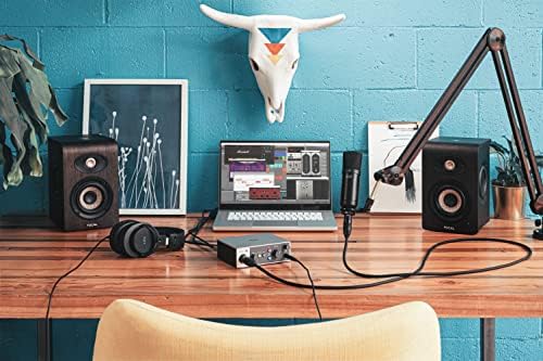 Аудиоинтерфейс UA Volt 1 USB за запис, подкастинг и стрийминг и Basics Стандартен XLR кабел за микрофона между мъжете и жените,
